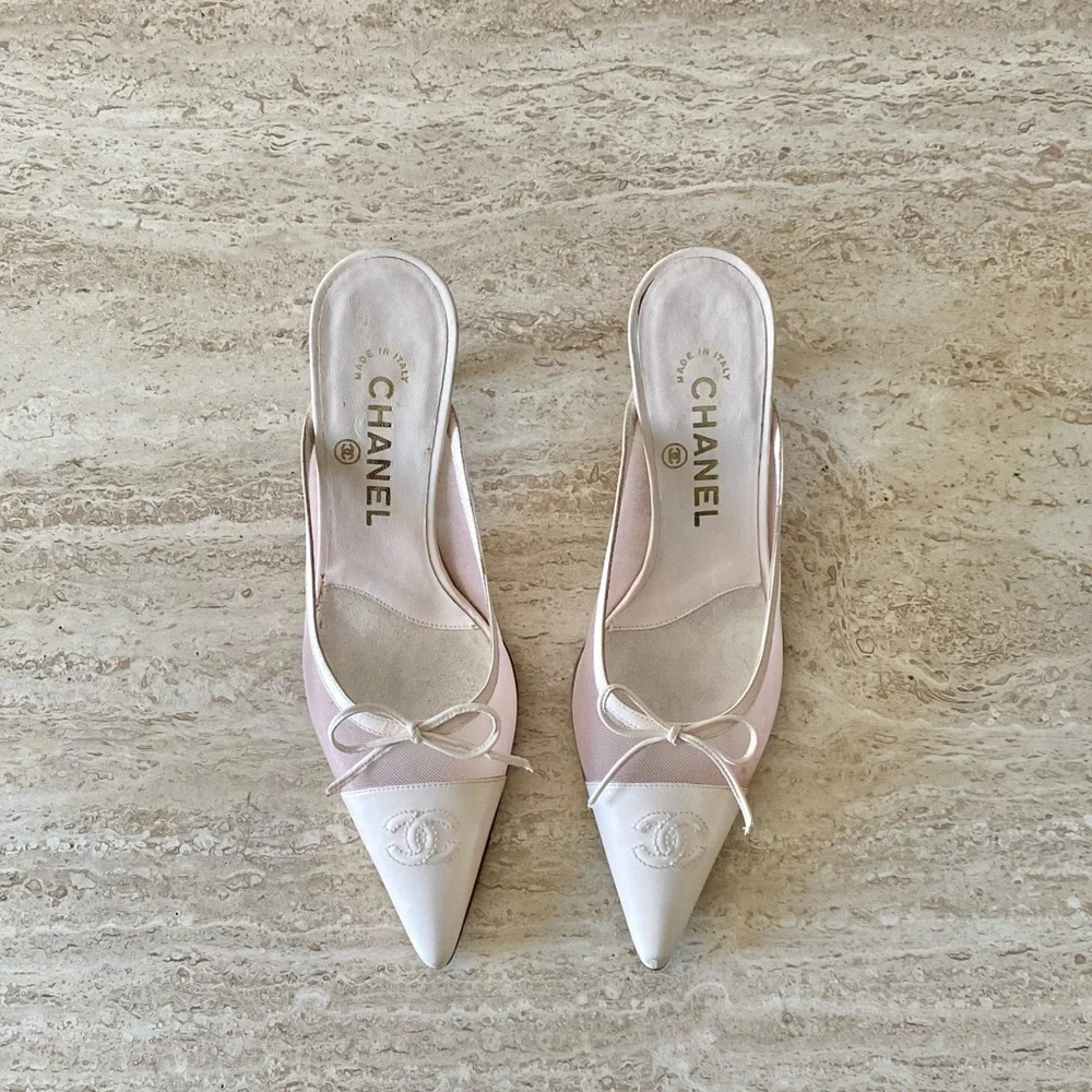 Vintage Chanel Mesh CC Bow Cap Toe Mule Heels - Picture 1 of 9